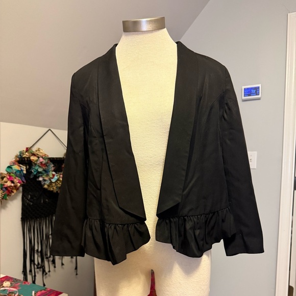 Anthropologie Jackets & Blazers - Anthropologie Cartonnier Calvin ruffle hem blazer.